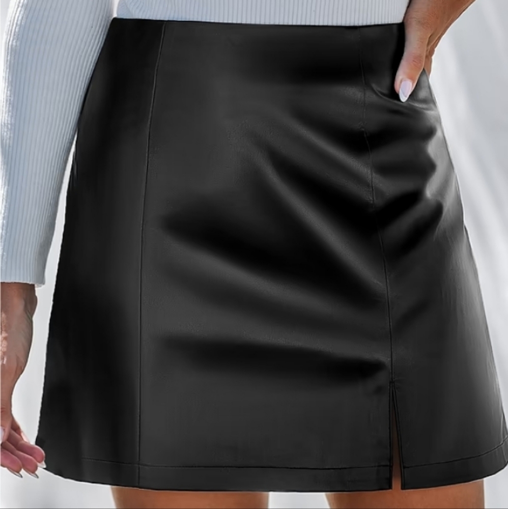 🍉 NWT Cupshe Vegan Leather Black Skirt XL - Picture 2 of 8